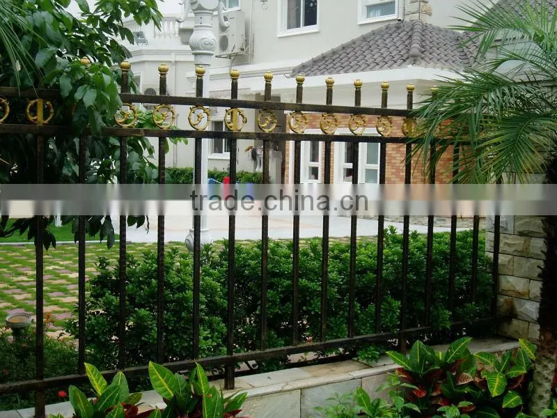 2015 Top-selling hand forged iron fence