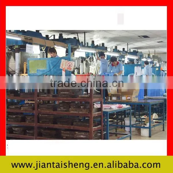 Silicone septa for plastic gallon oil cap