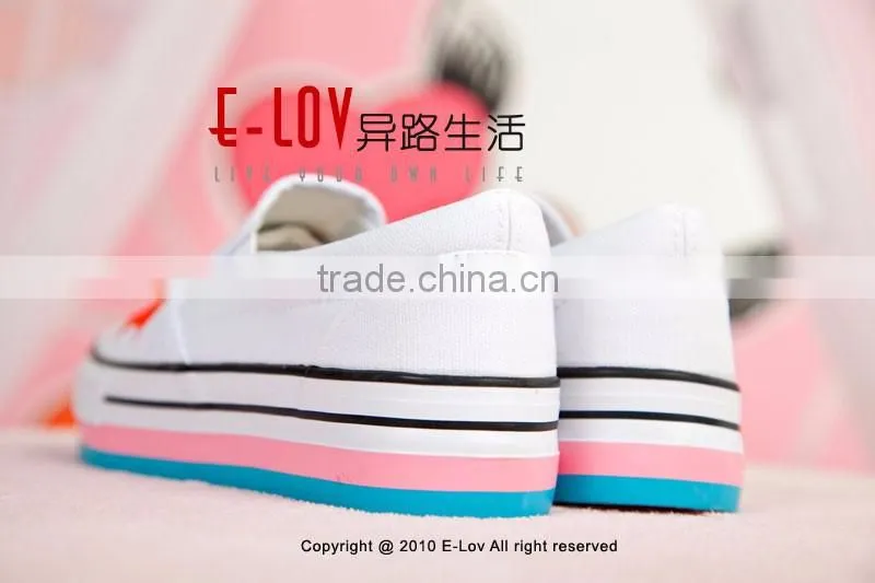 NO.WG007 2016 Hot sales high quality china service shoes for women