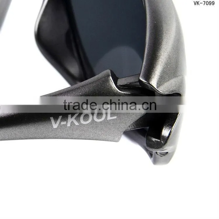 Men Sports Sunglasses UV400 Polarized OEM 7099