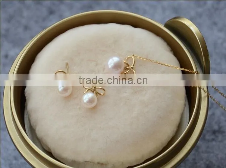 8-9 mm white freshwater pearl necklace and earring sets