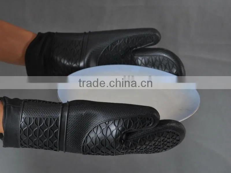 Microwave oven glove