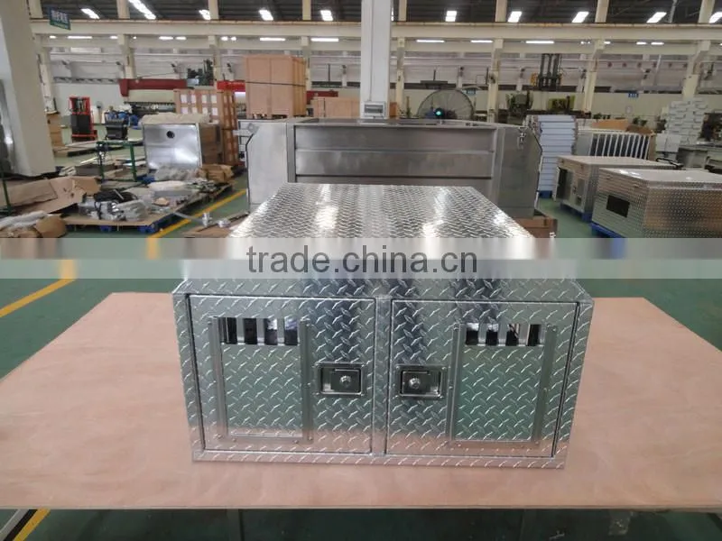 Direct factory supply aluminum dog box for pickup truck