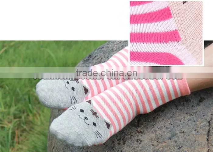 Wholesale Fashion Cat Cartoon Tube Stripe Sock
