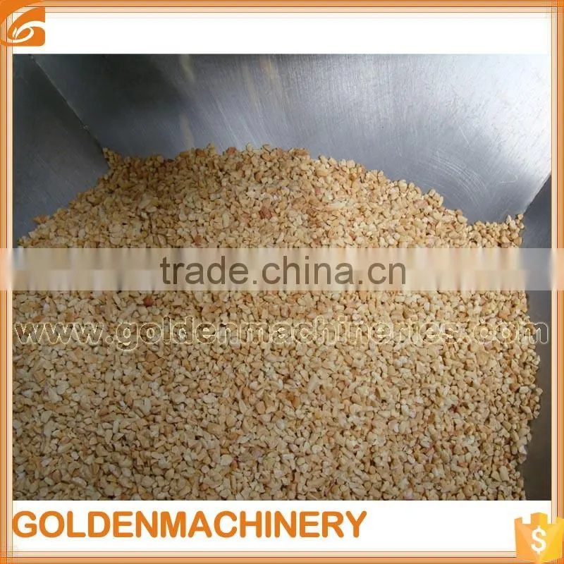 Peanut cutting machine for cutting peanut
