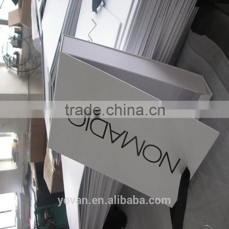 New Custom Design White Flat Folding Gift Paper box for Christmas