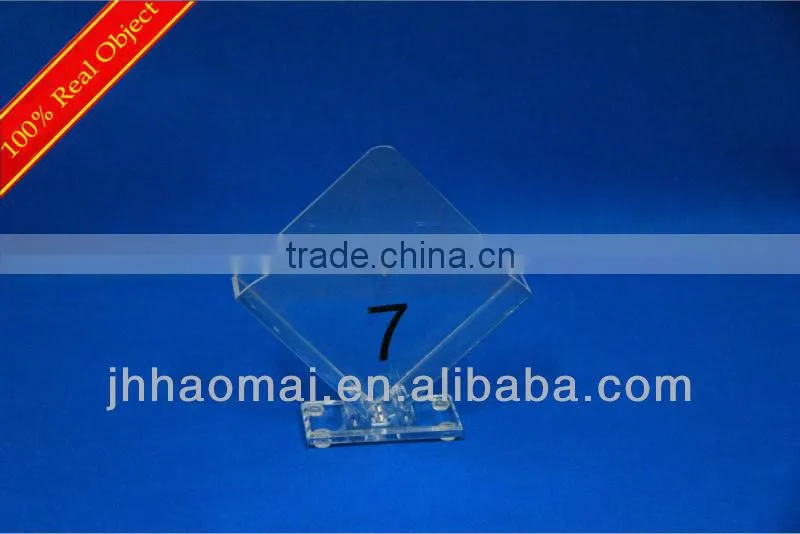 2013 Most Eyes Catching Fashionable Design Clear Acrylic Tissue Holder For Hotel And Coffee House Use