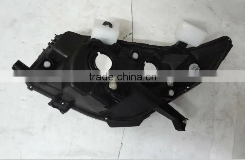 High Quality Toyota Headlight RH 81145-60E70