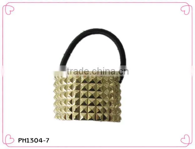 Metallic hair ring with elastic for the hair