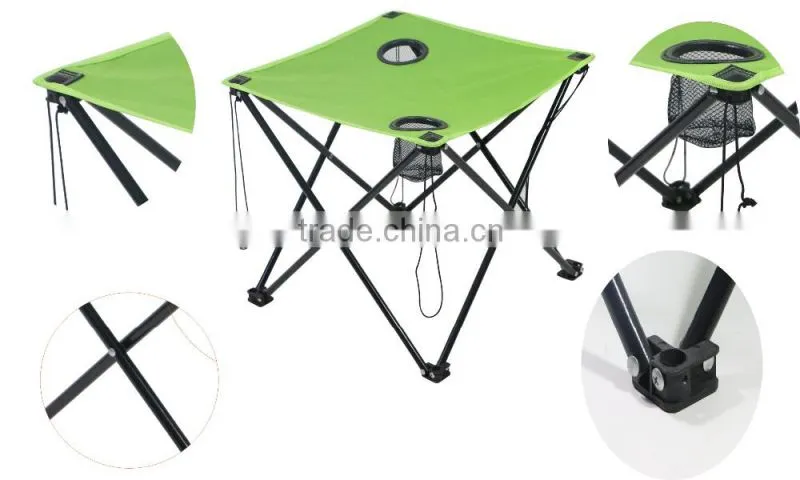 Portable folding camping table
