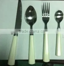 Flatware set
