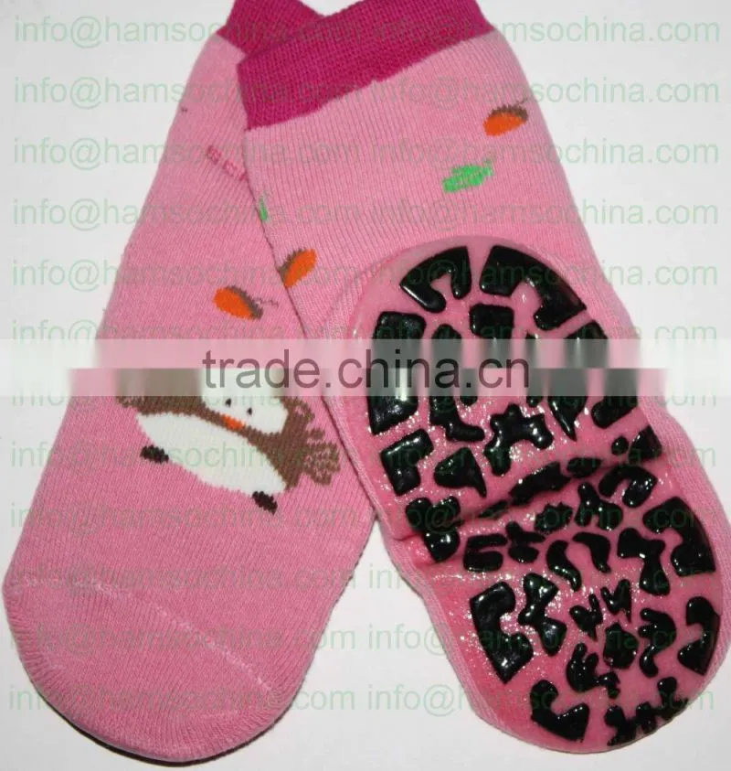 baby tramponline socks with non slip dots anti slip indoor socks