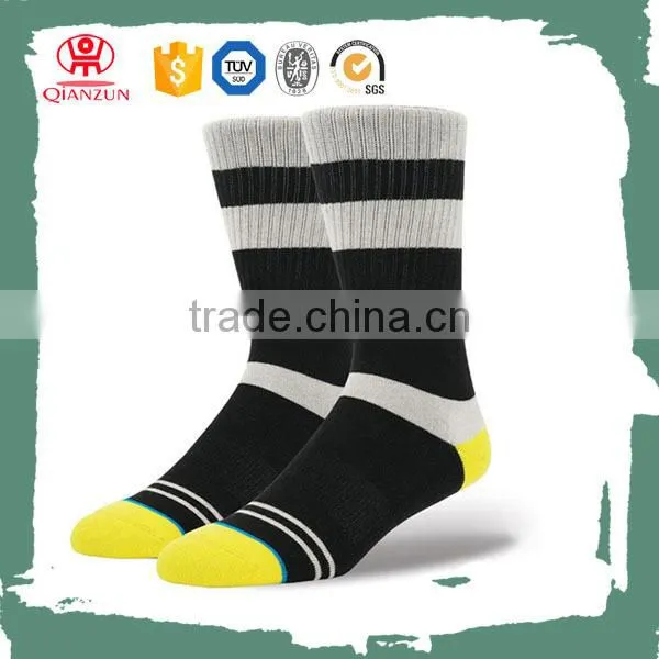 Wholesale cheap bulk 100% cotton Soccer socks make your own socks