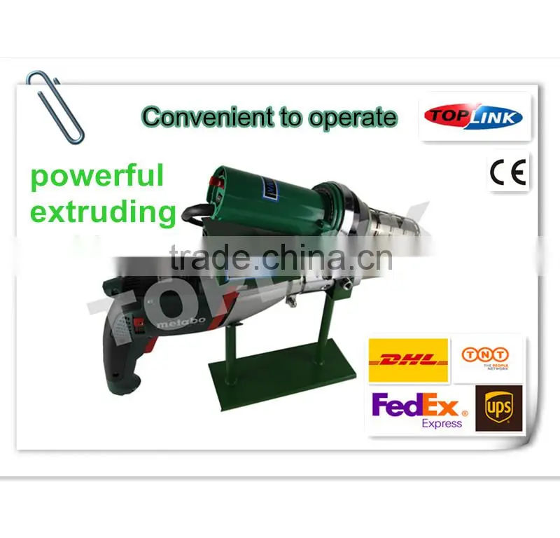 Convenient operating humanized plastic extruder