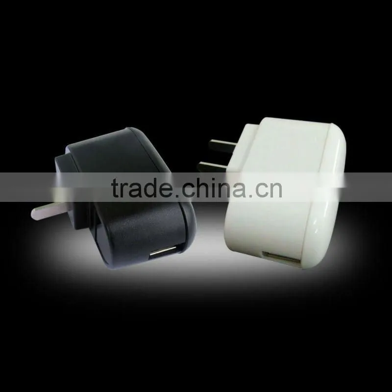 phone travel charger for smartphone as HTC,Blackbttery,SamSung,Nokia,iPhone