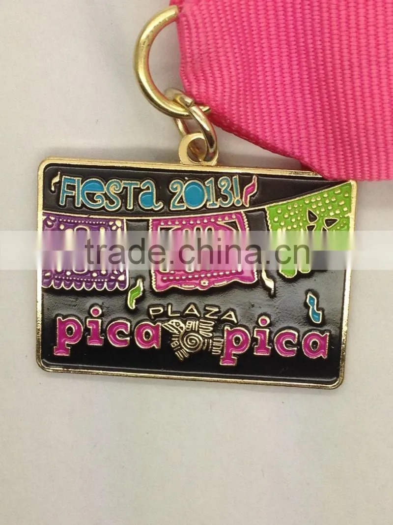 custom logo soft enamel lapel pins/custom badges