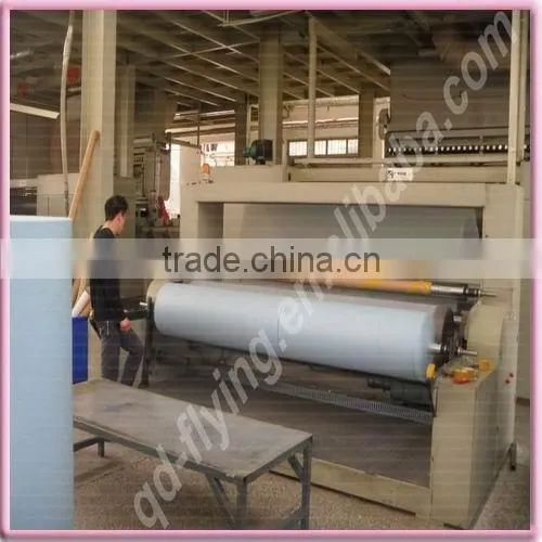 Non-woven polyester mat