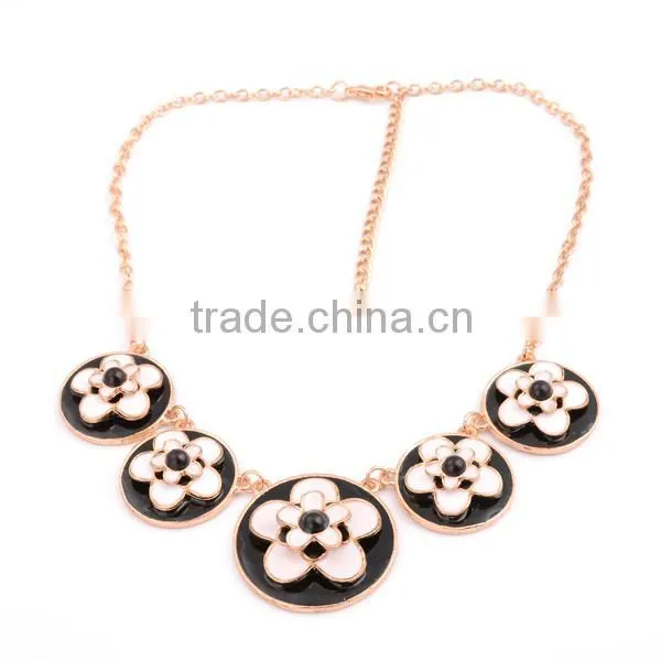 OEM/ODM Manufacture Fashion Beautiful Flower Pendant Chain Necklace 2016