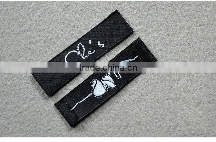 2016Factory wholesale high quality quality woven labels for garment