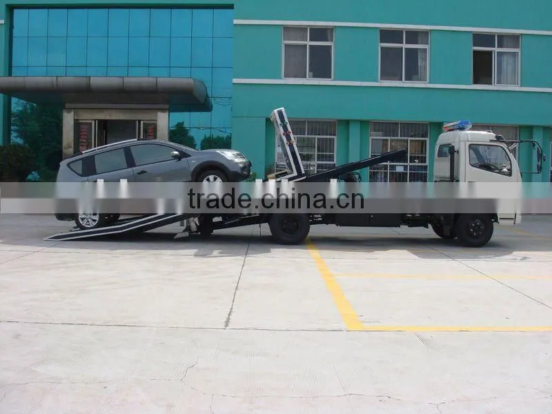 Multifunctional Dongfeng Duolika 4x2 road wrecker truck