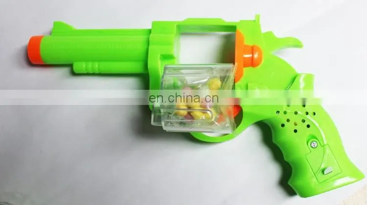 With light and sound plastic revolver gun with candy