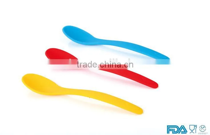 FDA standard heat resistant non-stick silicone spoon/silicone baby spoon
