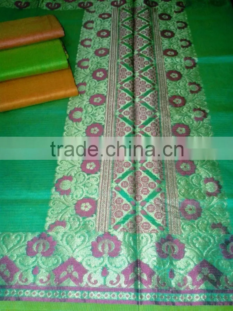 fancy plain saree with border and pallu