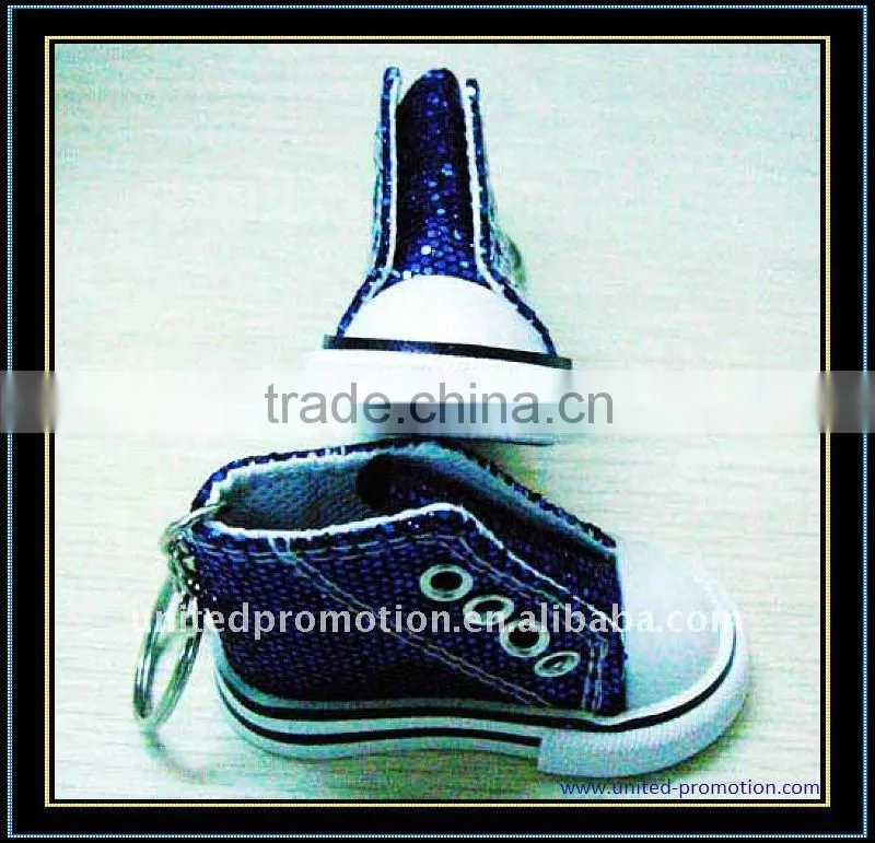 gift shoe keychain sneaker