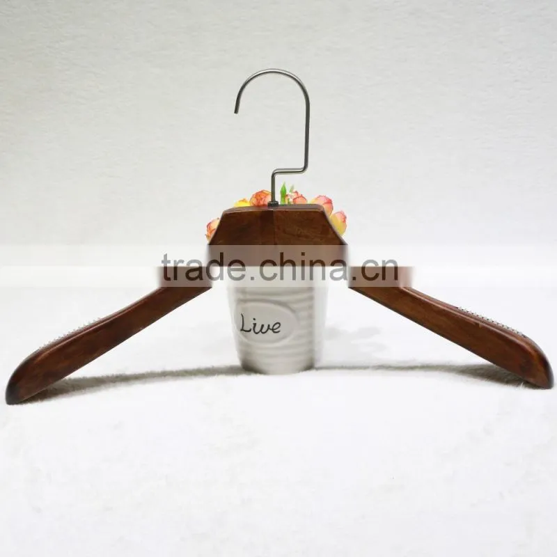 Manufacturer Solid wood coat hanger with non slip shoulder