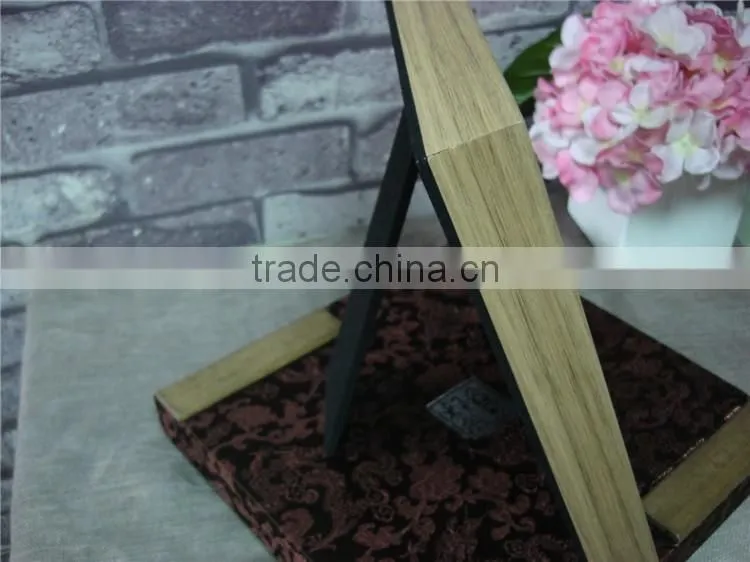 framed famous painting with Chongqing landmark building