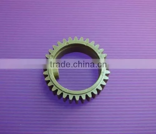 UPPER ROLLER GEAR 32T PN: 63822022 FOR USE IN DC1215/1260 compatible