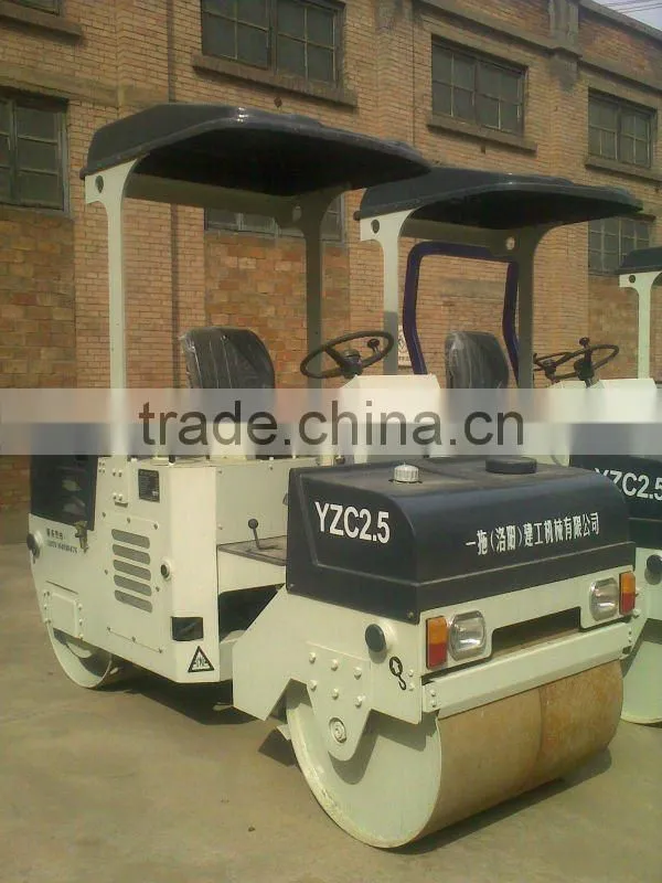Compact and Utility 2.5 Tons YZC2.5 Double Drums Vibratory Rollers for Road Construction