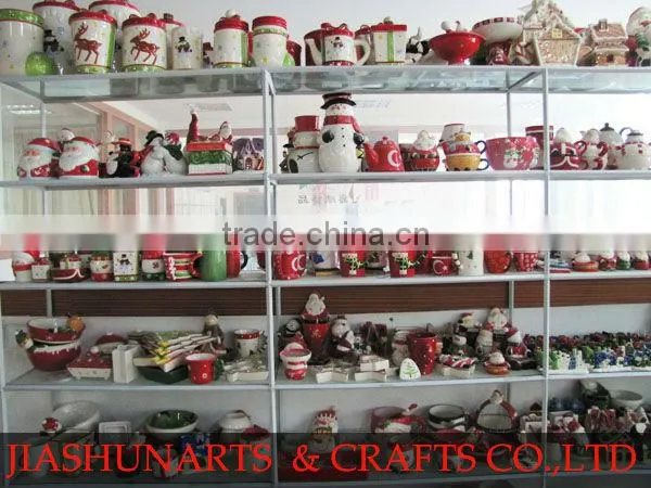 Plum Flower Pattern Tooth Edge Style Ceramic Flower Pots