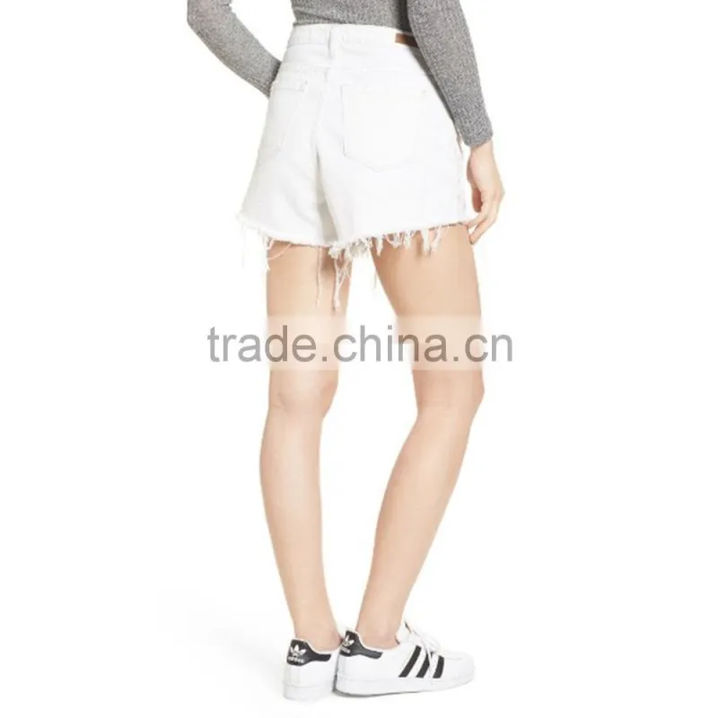 Embroidered Pocket Damaged Woman Denim Shorts