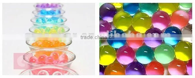 Clear water jelly balls for wedding centerpiece