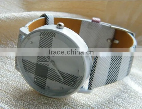 popular OEM welcome fabric strap watch