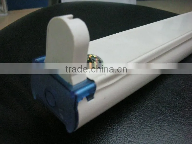 LAM-K American style fluorescent light fixture 1x40W / 1x20W