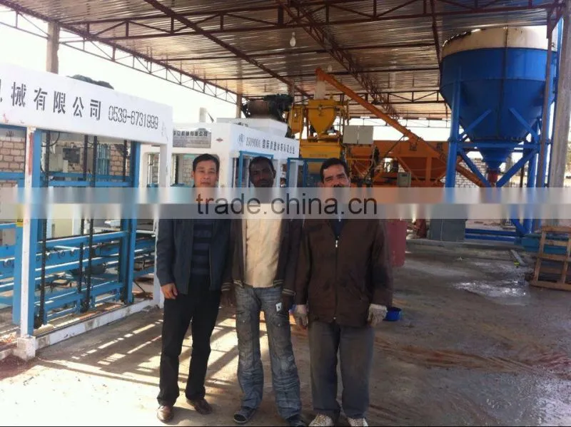 Hot selling good quality automatic hollow block making machine QT4-15B