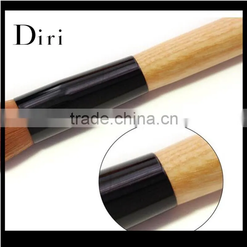 Pro beauty stylish foundation brush in cosmetic puff