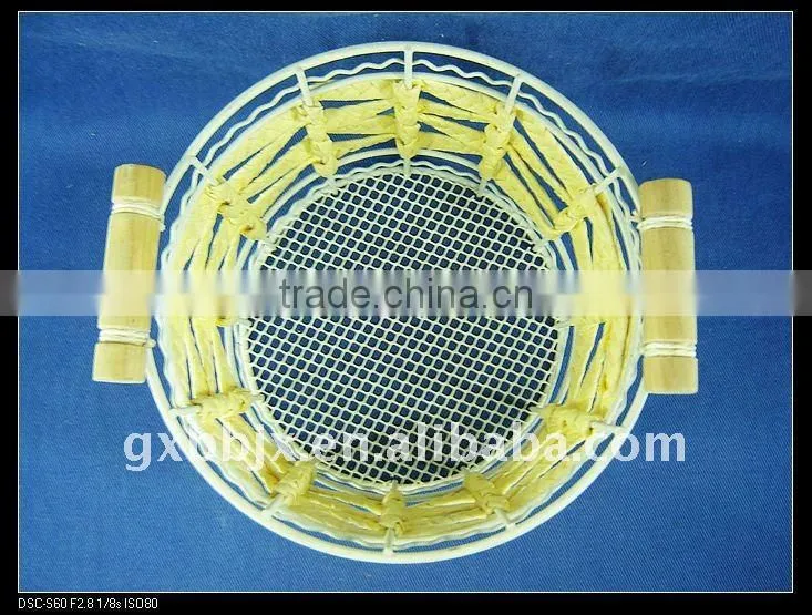 Light yellow paper rope iron frame round faux plate trays with ear handle