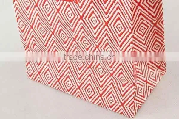 Colorful Shopping Paper Bag Through Foaming Process/Printed Foldable Gift Bag