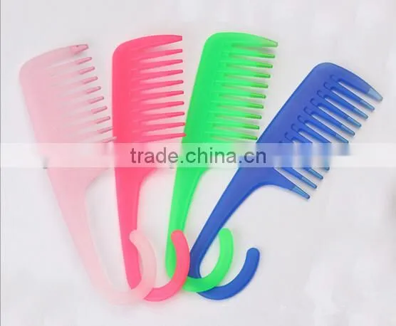 Plastic Combs in different colours
