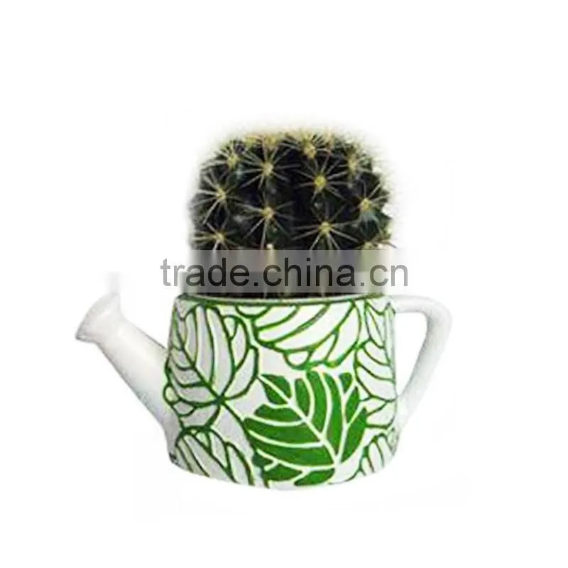 Ceramic flower pot