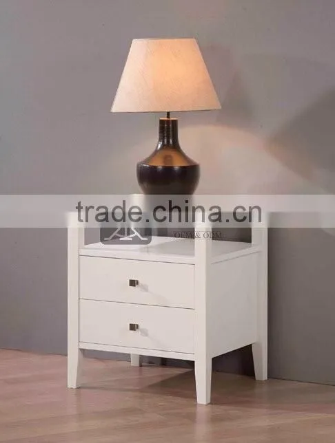 NI-132 Matt White Lamp Bedside Night Table