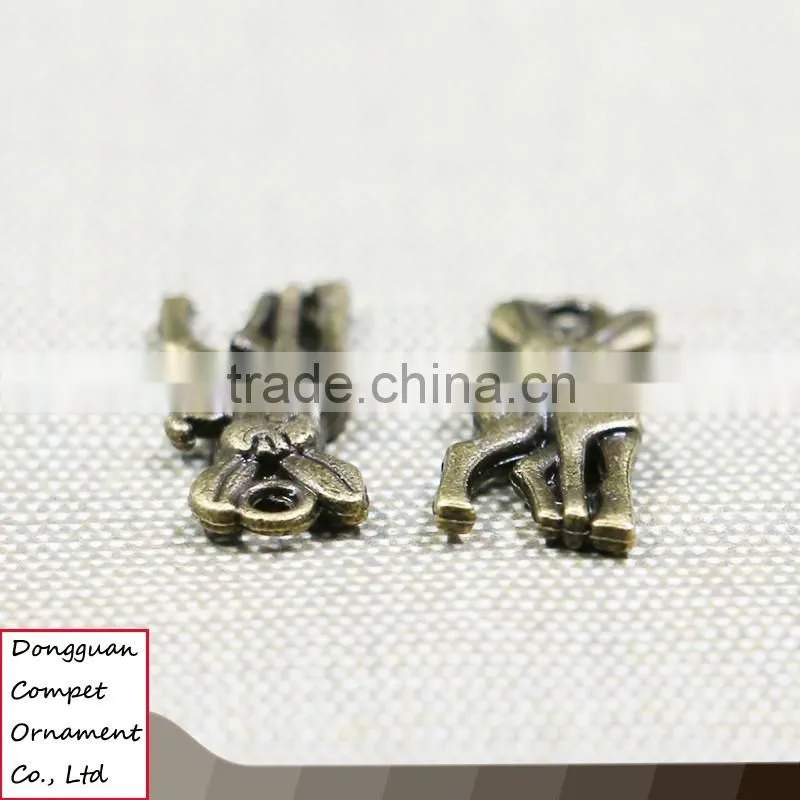 Wholesale zinc alloy jewelry ancient bronze stereo sika deer pendant