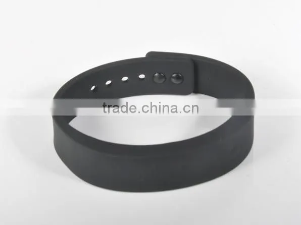 2015 New Smart Watch i7 Cyband Smartband Bluetooth 4.0 Smart Wristband Waterproof Fuelband Fitbit Flex