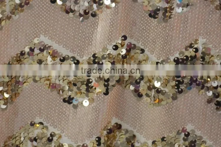 Discount wedding sequin chevron table runner for round tables
