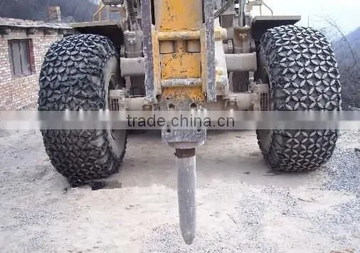 twisted tractor chain with studs