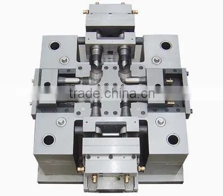 Plastic molding machine