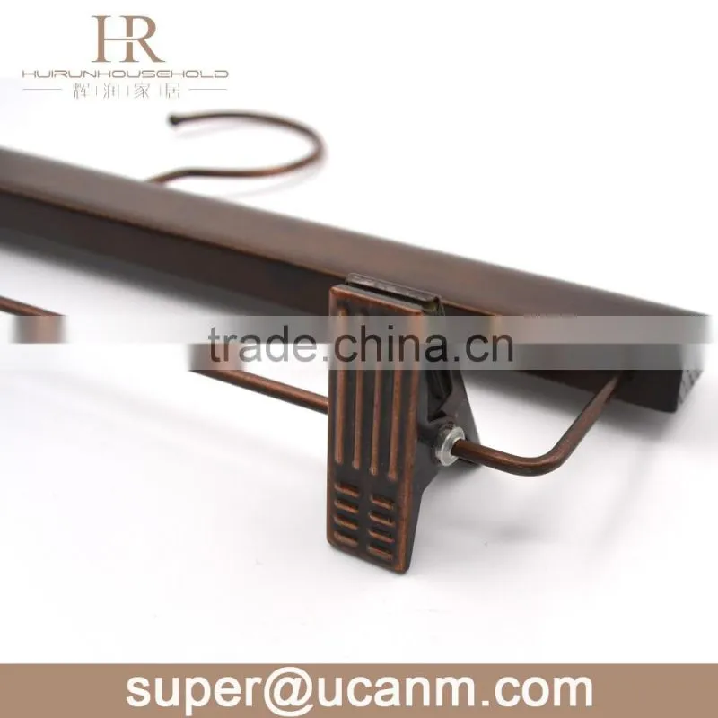 HRW-G35GB luxury wood clips hanger